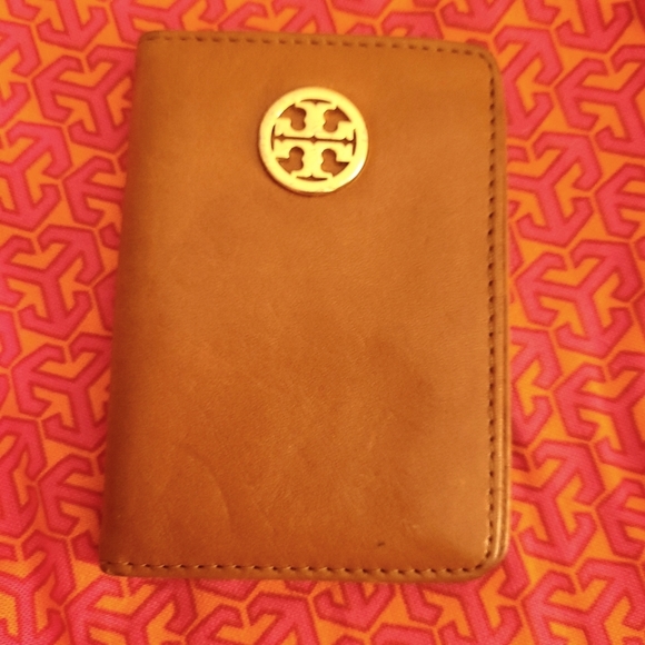 Tory Burch ID/Credit Card Wallet - Picture 1 of 5